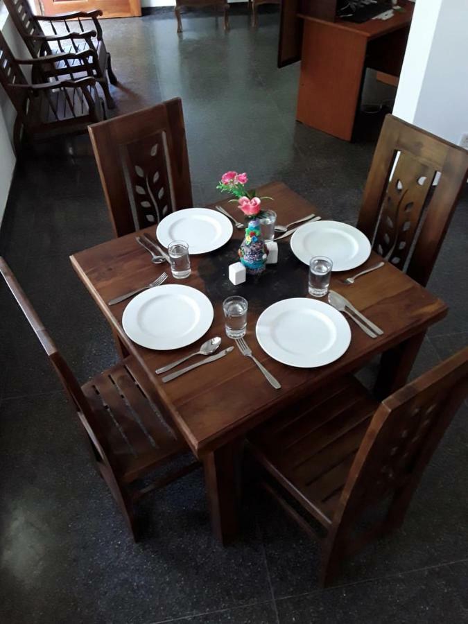 キャンディー La Sachara Bed & Breakfast エクステリア 写真